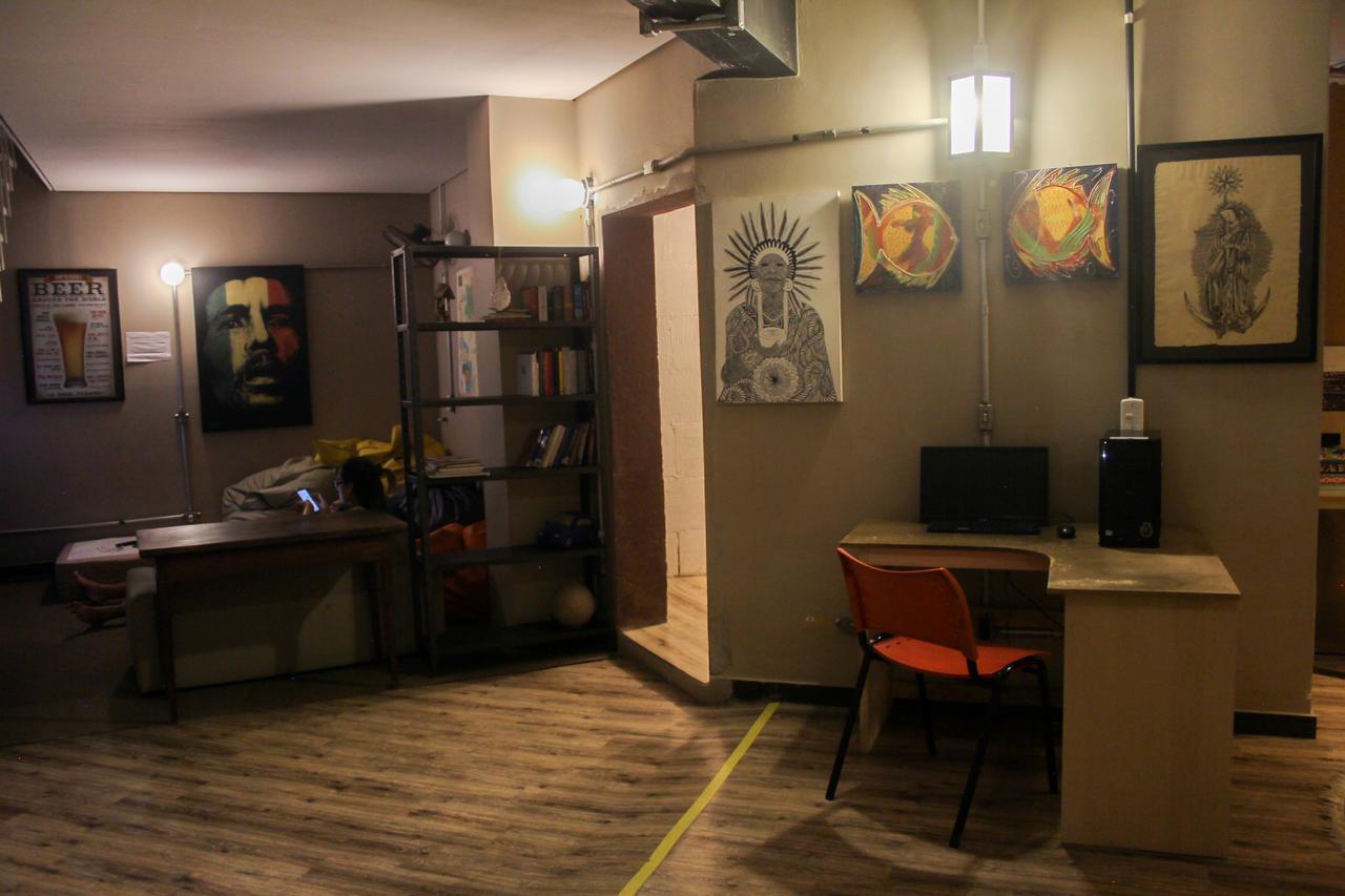 Hostel Savassi Бело Оризонти Екстериор снимка